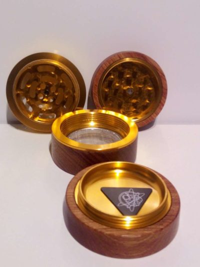 Wood n' Gold grinder